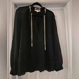 Michael Kors Black lined Blouse size M w Gold accents and chain